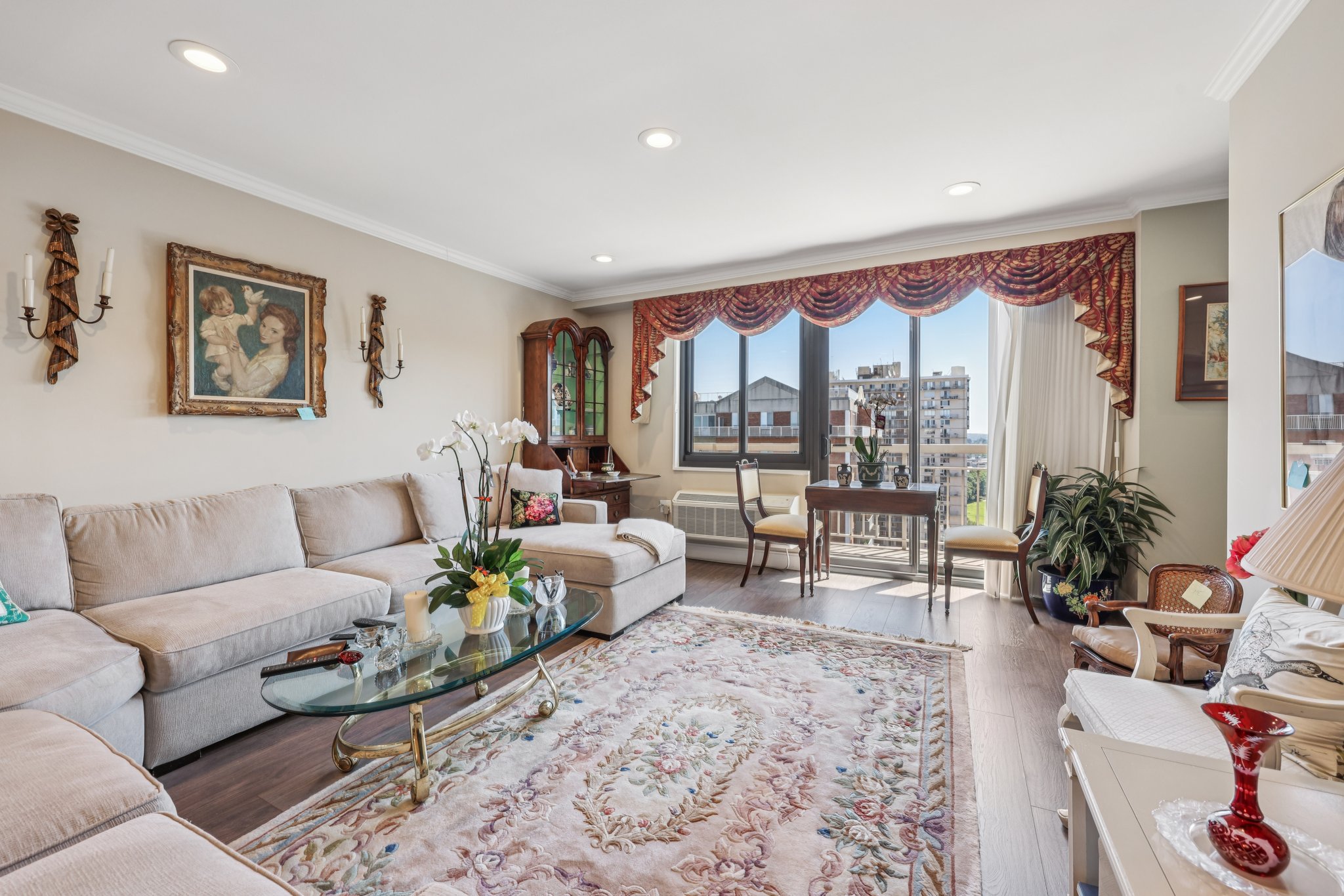 Prospect Ave apt 19e-S2308-009.jpg