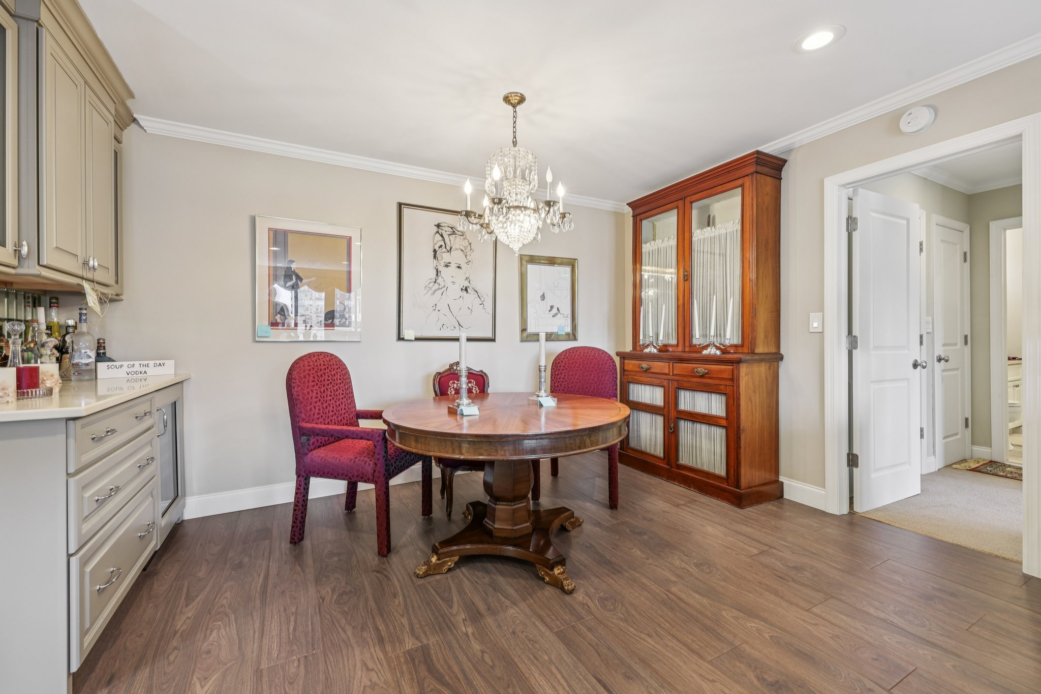 Prospect Ave apt 19e-S2308-014.jpg