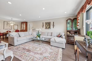 Prospect Ave apt 19e-S2308-011.jpg