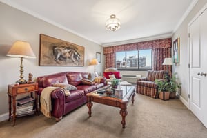 Prospect Ave apt 19e-S2308-012.jpg