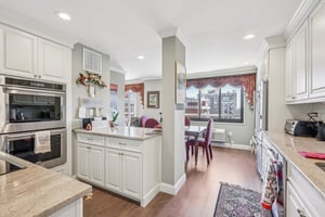Prospect Ave apt 19e-S2308-020.jpg