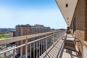 Prospect Ave apt 19e-S2308-035.jpg
