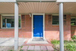  Photo 0