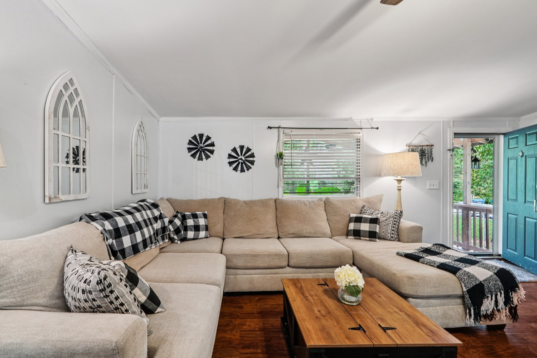 Stafford Dr-S0710-007.jpg