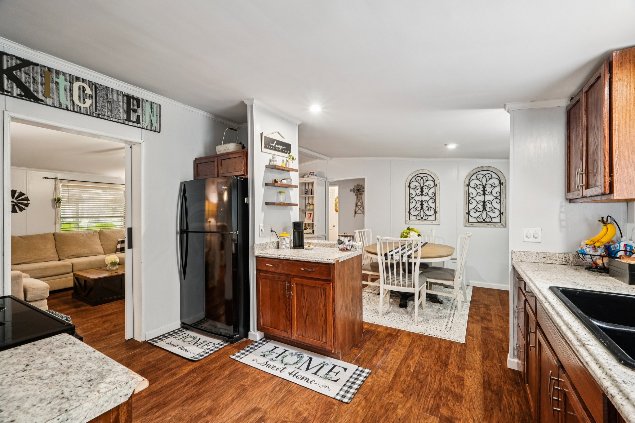 Stafford Dr-S0710-014.jpg