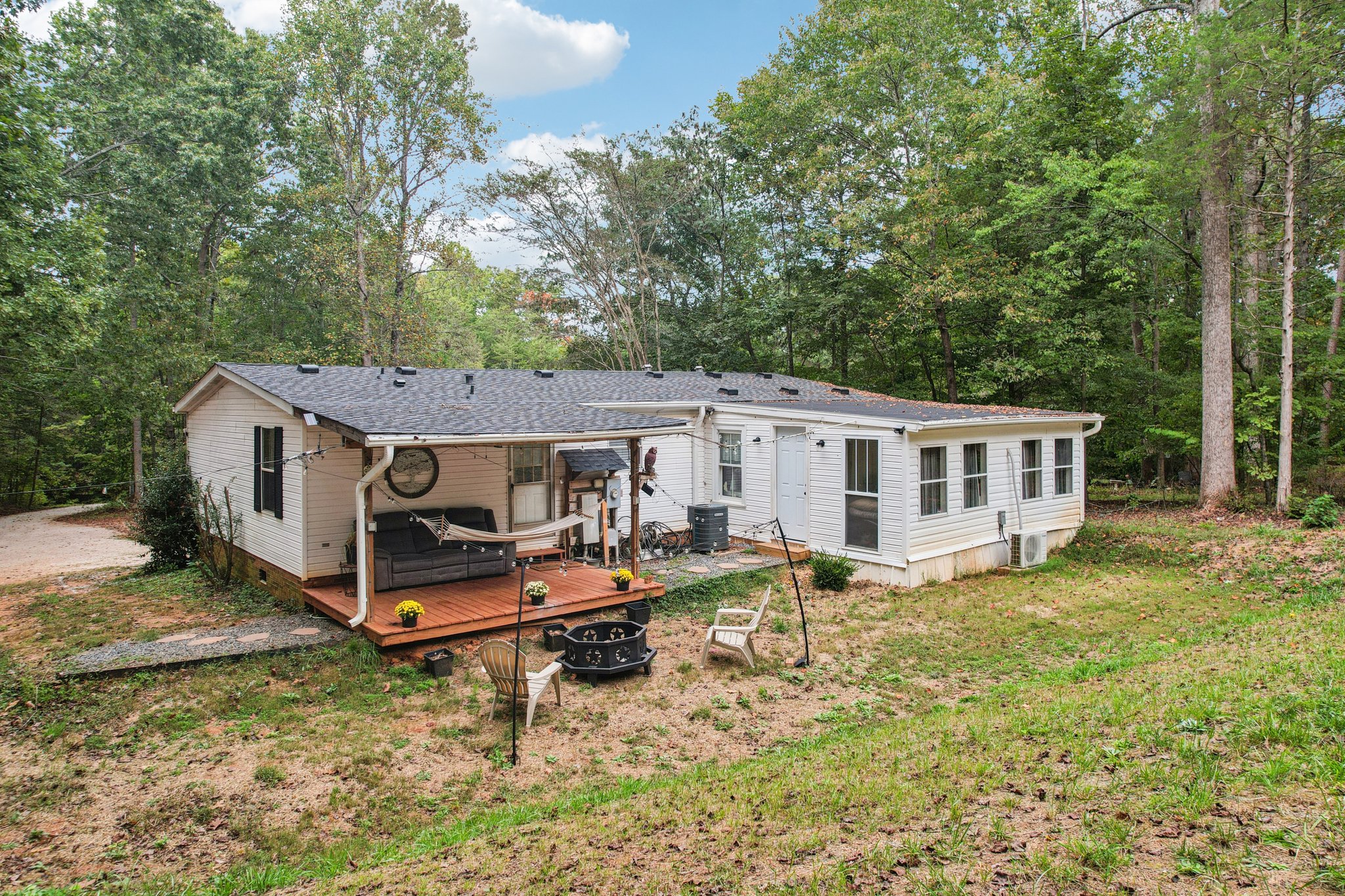 Stafford Dr-S0710-045.jpg