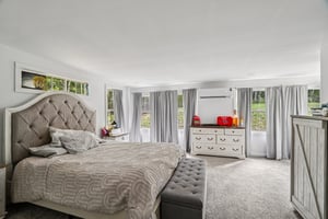 Stafford Dr-S0710-023.jpg