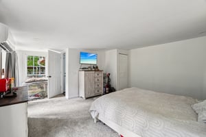 Stafford Dr-S0710-024.jpg