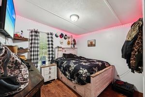 Stafford Dr-S0710-025.jpg