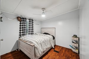 Stafford Dr-S0710-029.jpg