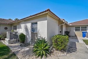 151 Vista Hermosa Cir-5