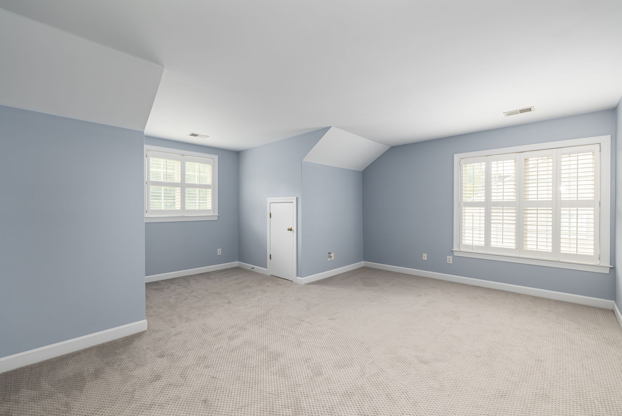 1510 Covered Wagon-26