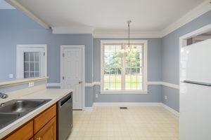 1510 Covered Wagon-11