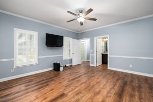 1510 Covered Wagon-18