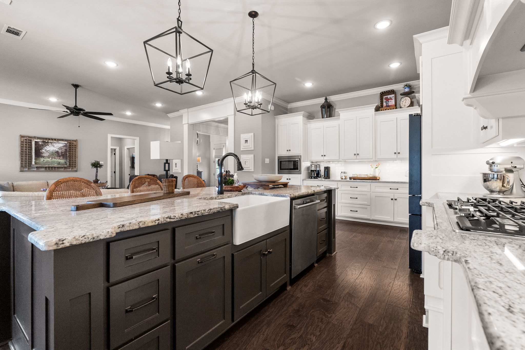  Photo 37