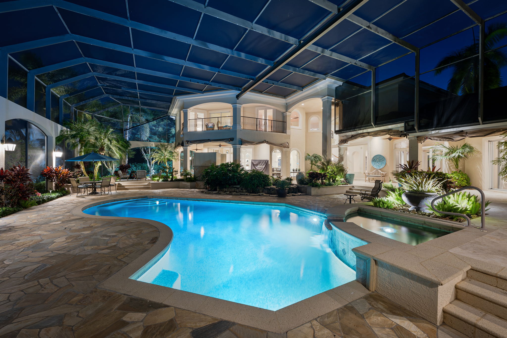 Pool - NIGHT View 3