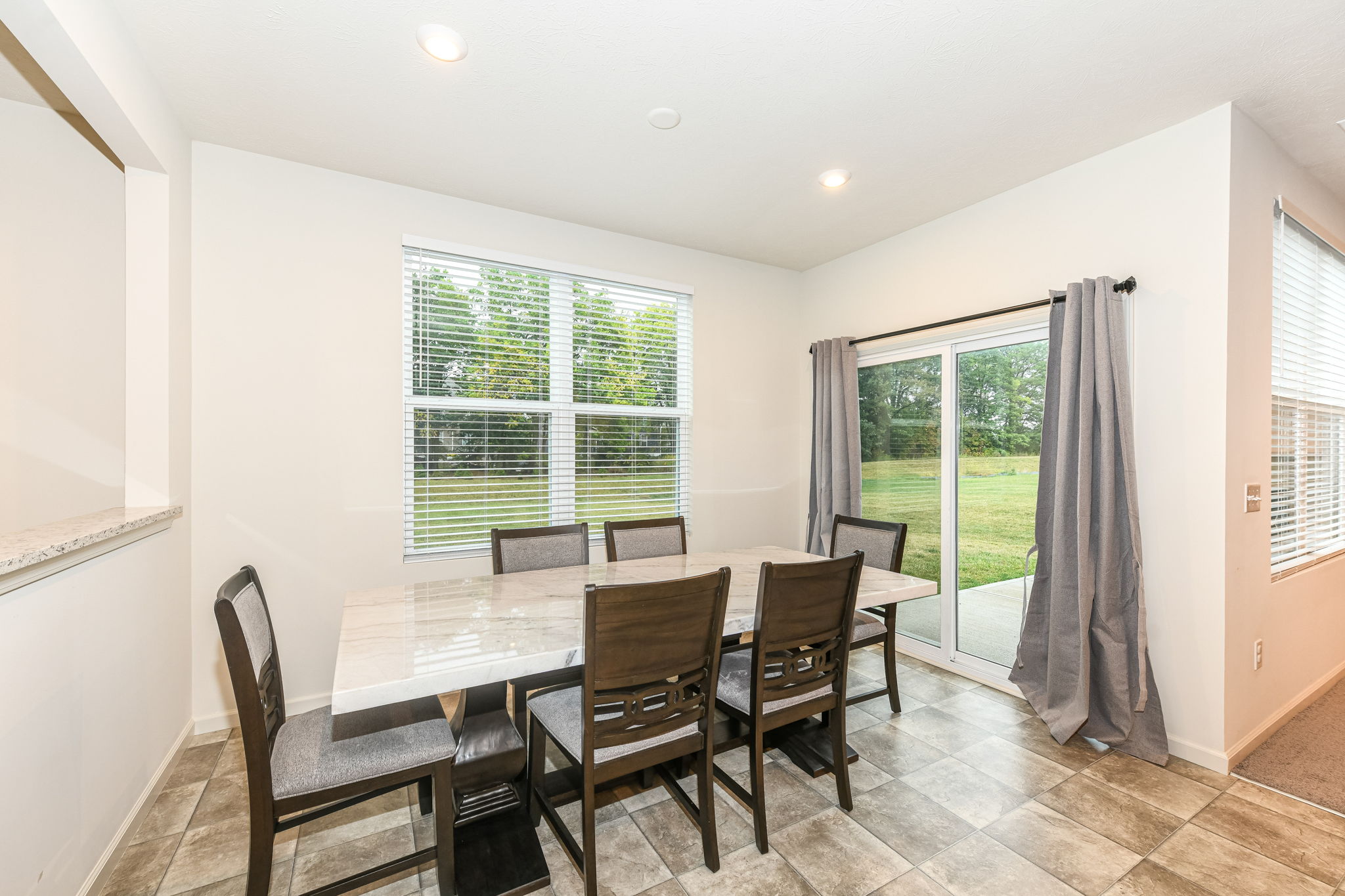 Breakfast Room