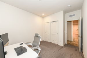 Bedroom 5 / Den