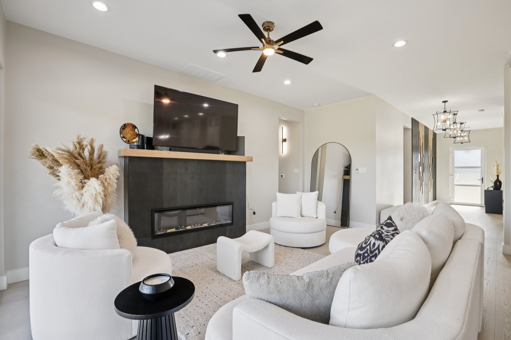 General Williamson Dr-S0203-013.jpg