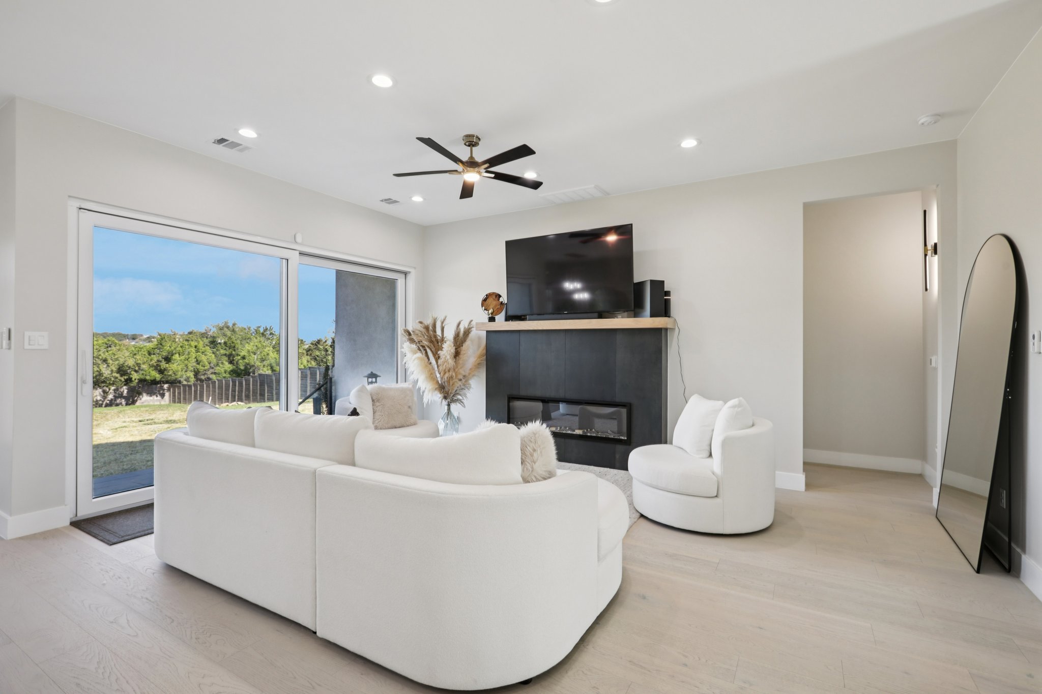 General Williamson Dr-S0203-016.jpg