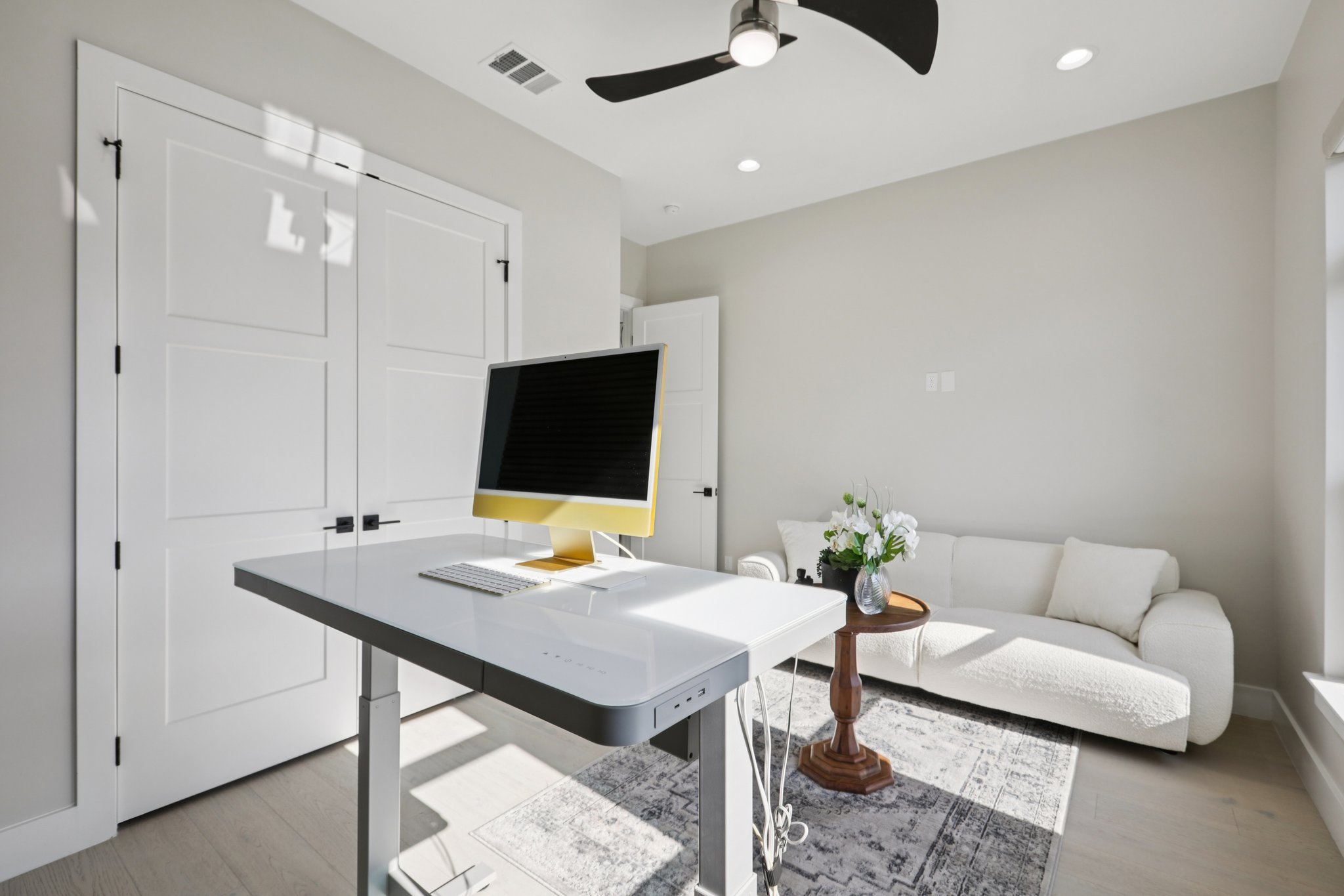 General Williamson Dr-S0203-033.jpg