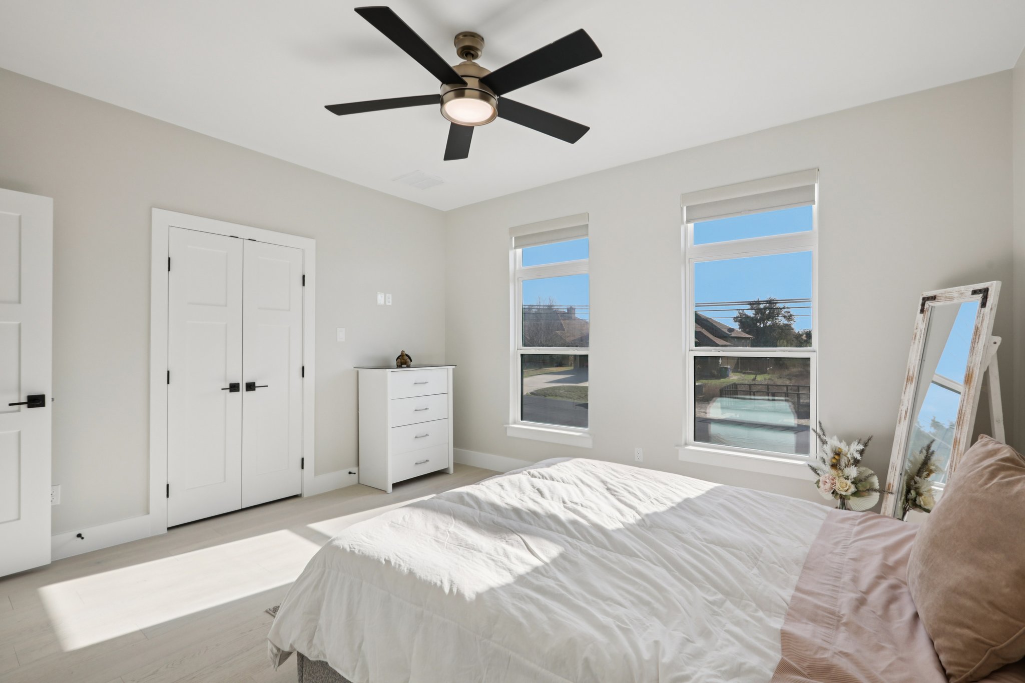 General Williamson Dr-S0203-051.jpg