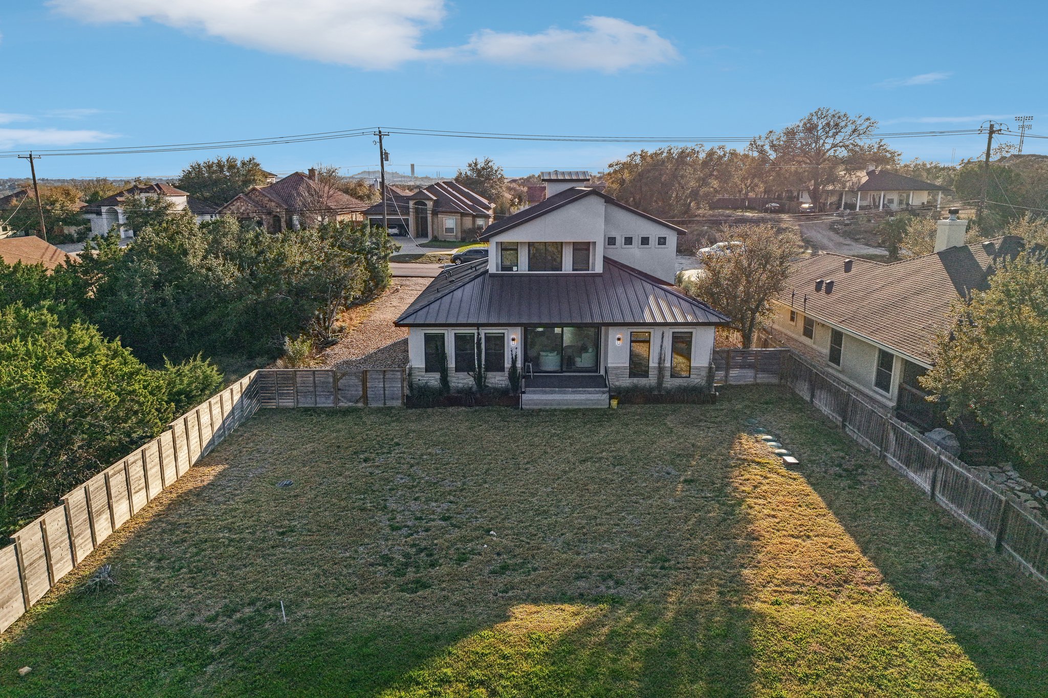 General Williamson Dr-S0203-093.jpg