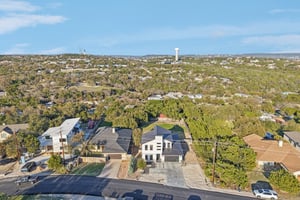 General Williamson Dr-S0203-075.jpg