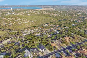 General Williamson Dr-S0203-080.jpg