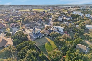 General Williamson Dr-S0203-087.jpg