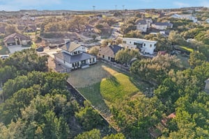 General Williamson Dr-S0203-088.jpg