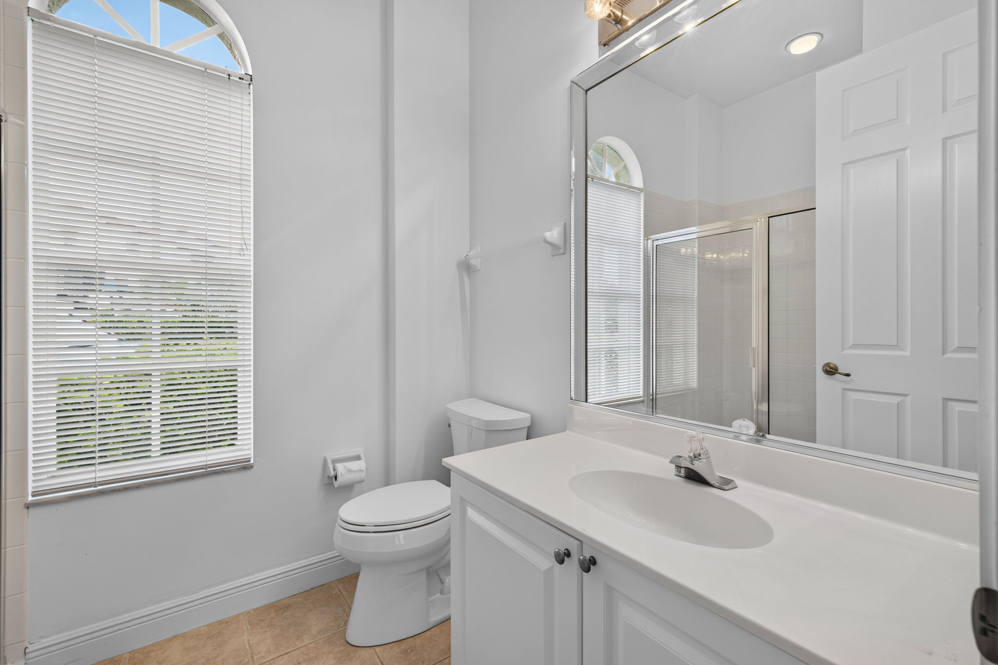 Guest Bathroom 2
