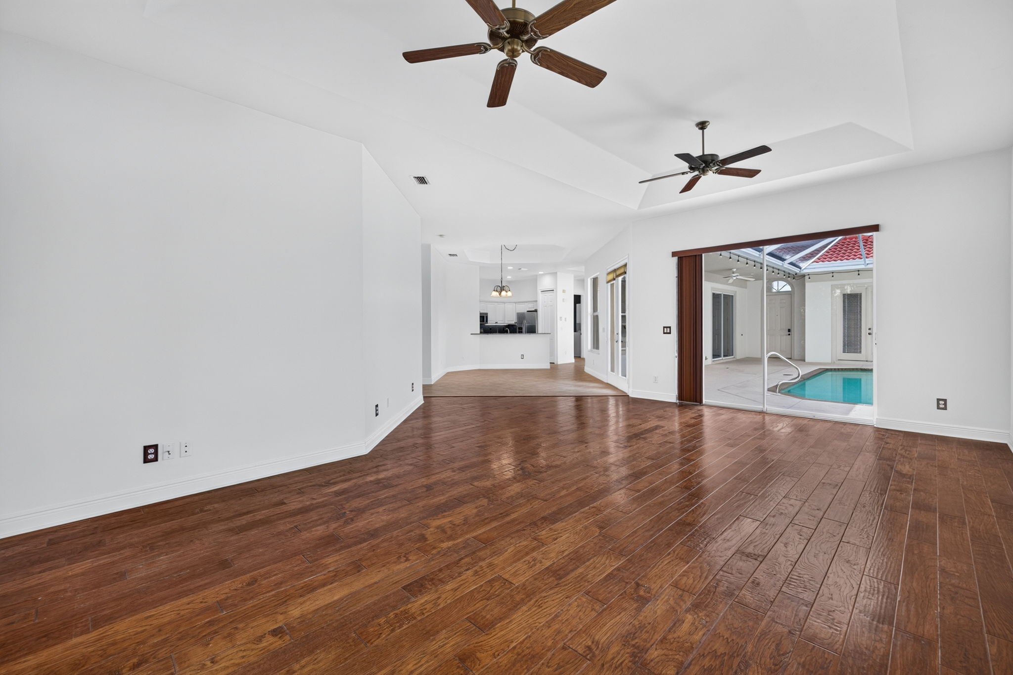 Living Room 3 of 4