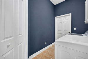 Laundry Room 1 of 2
