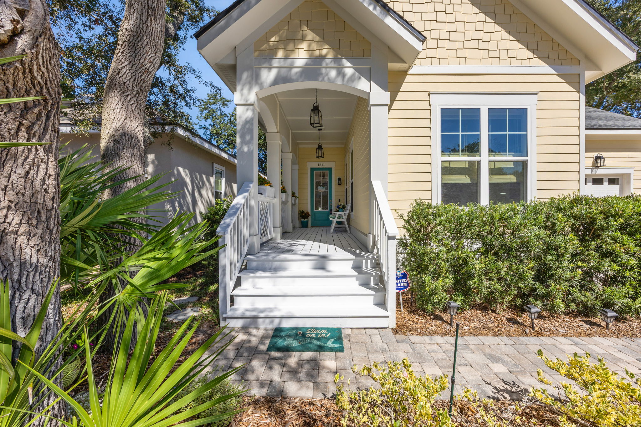 Front Entry Detail