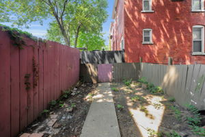  Photo 30