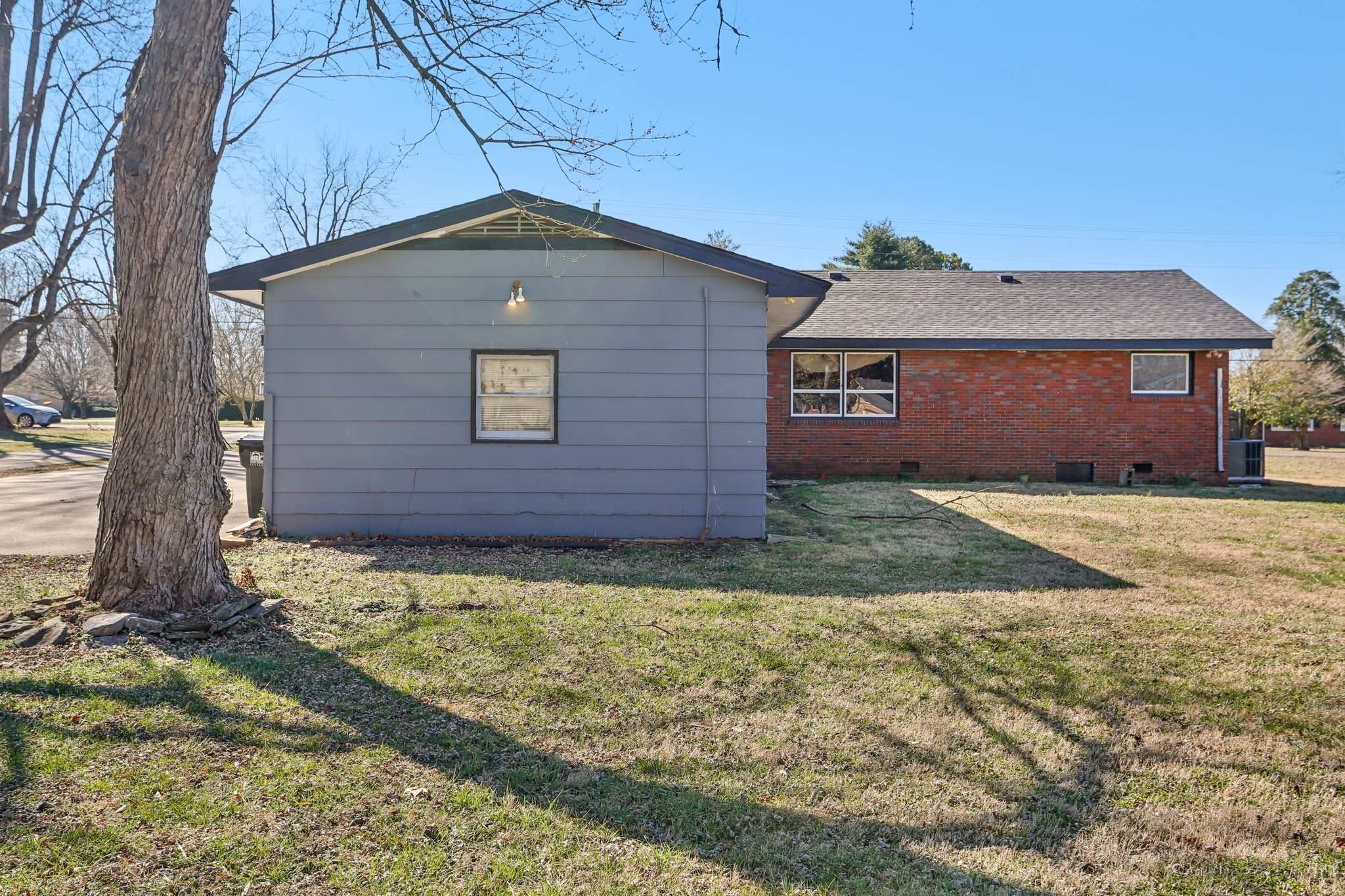 Sherrill Blvd-S2802-038.jpg