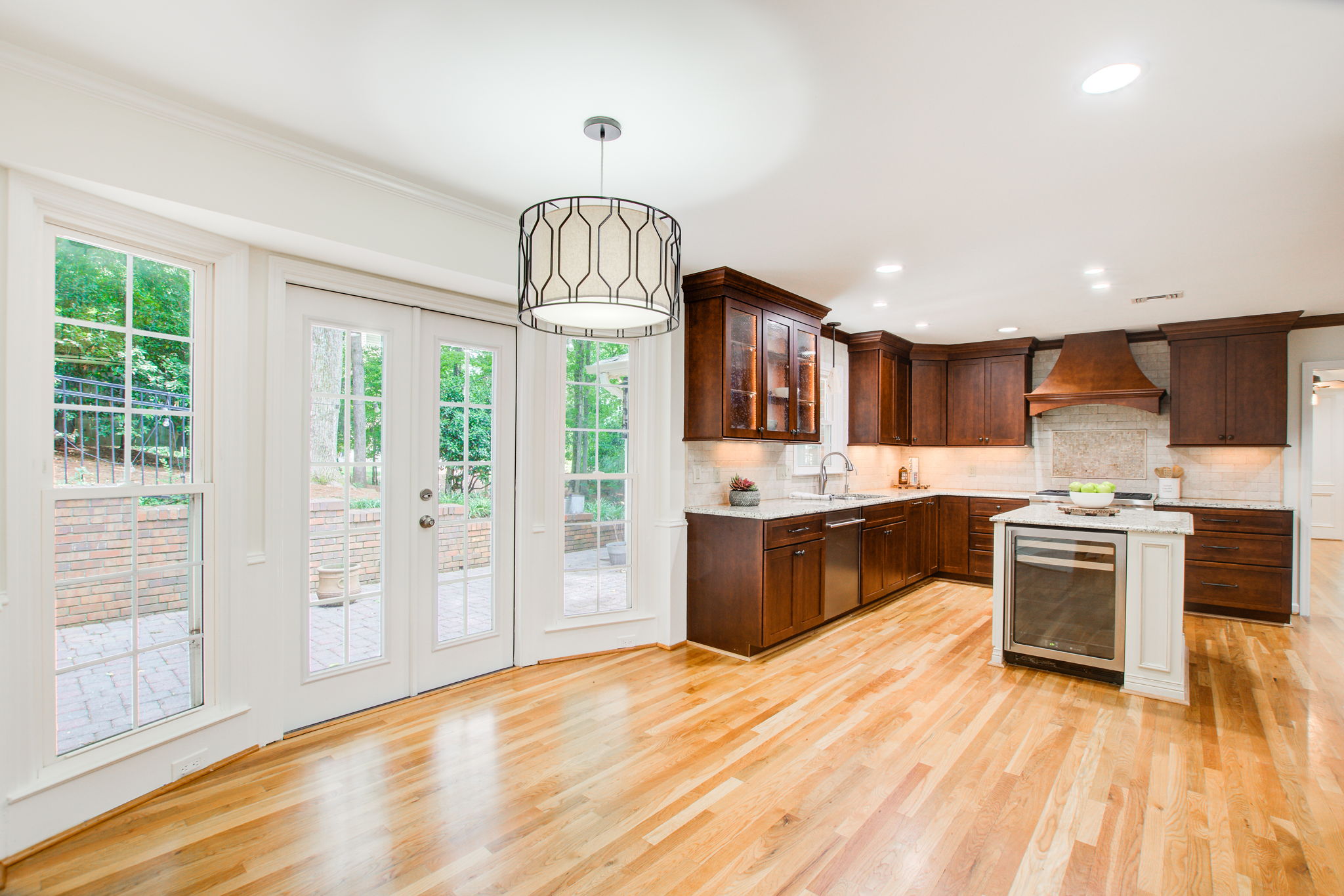 17 Breakfast Nook B into Kitchen