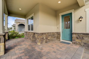 Mayberry Dr-005