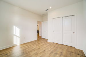 Mayberry Dr-041
