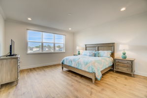 Mayberry Dr-042