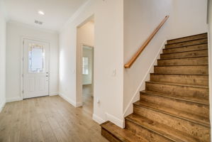 Mayberry Dr-006