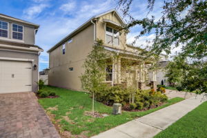Mayberry Dr-004