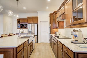 Mayberry Dr-015