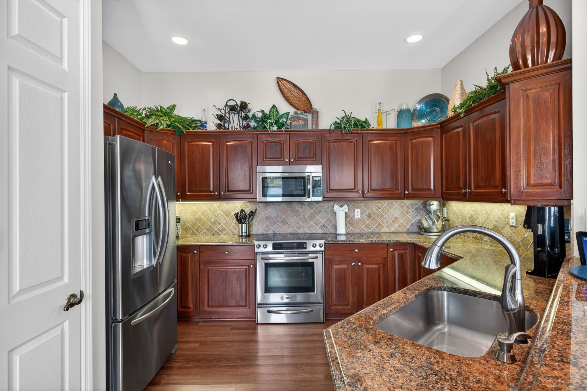 Kitchen 3 of 4