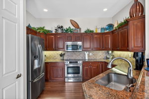 Kitchen 3 of 4