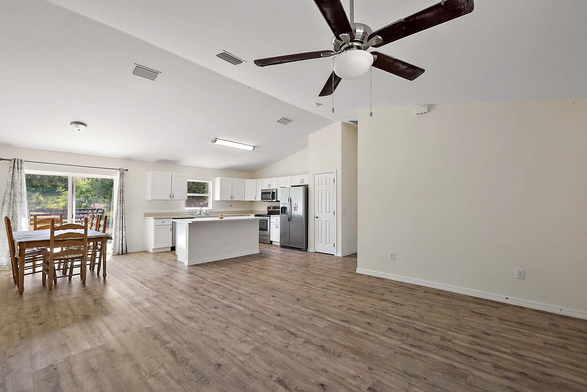 Living Room/Dining Room