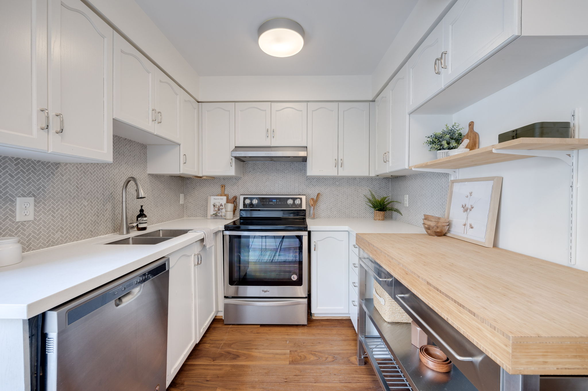 Toronto property showcase — delivered property photograph 16
