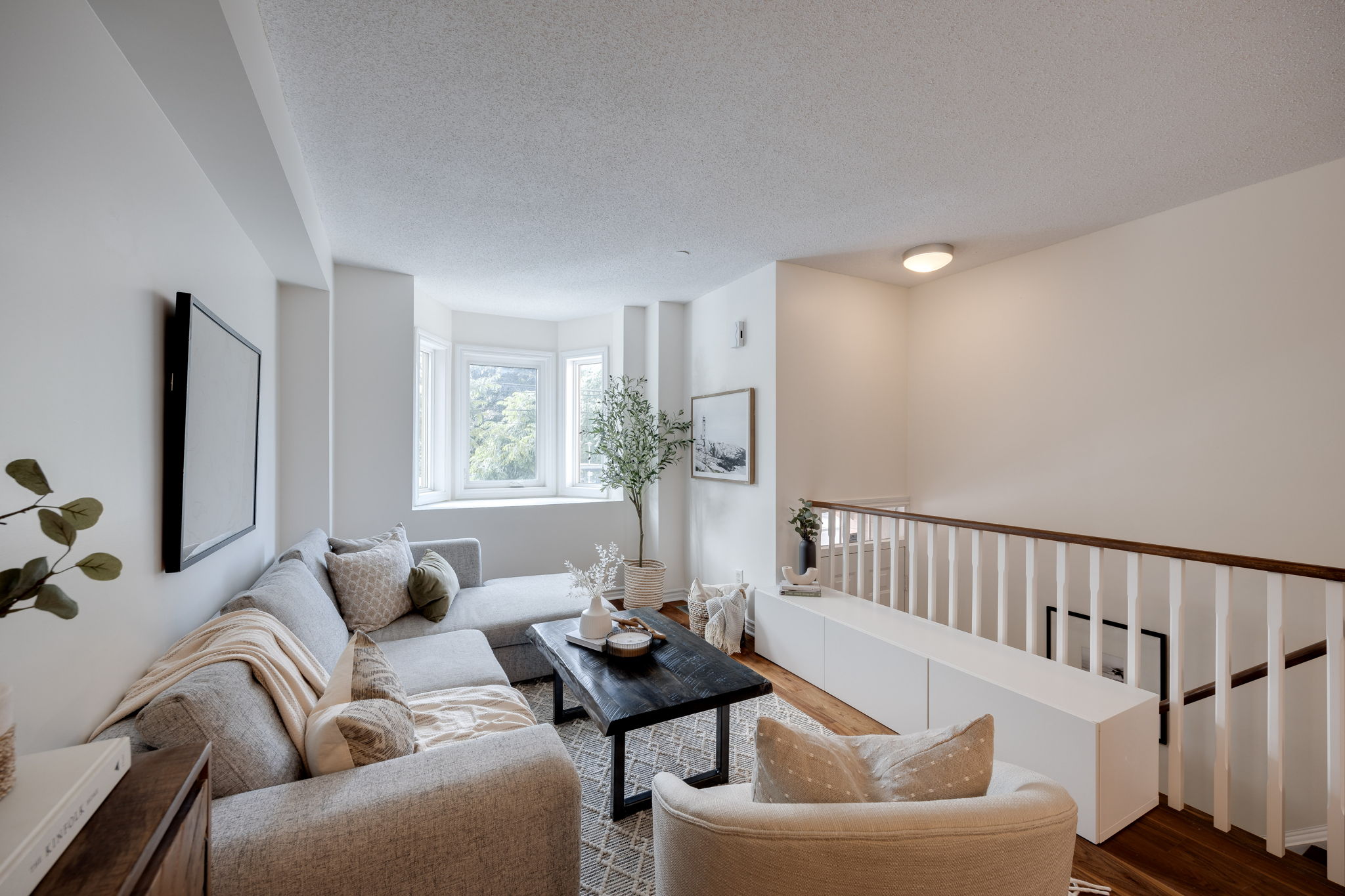 Toronto property showcase — delivered property photograph 8