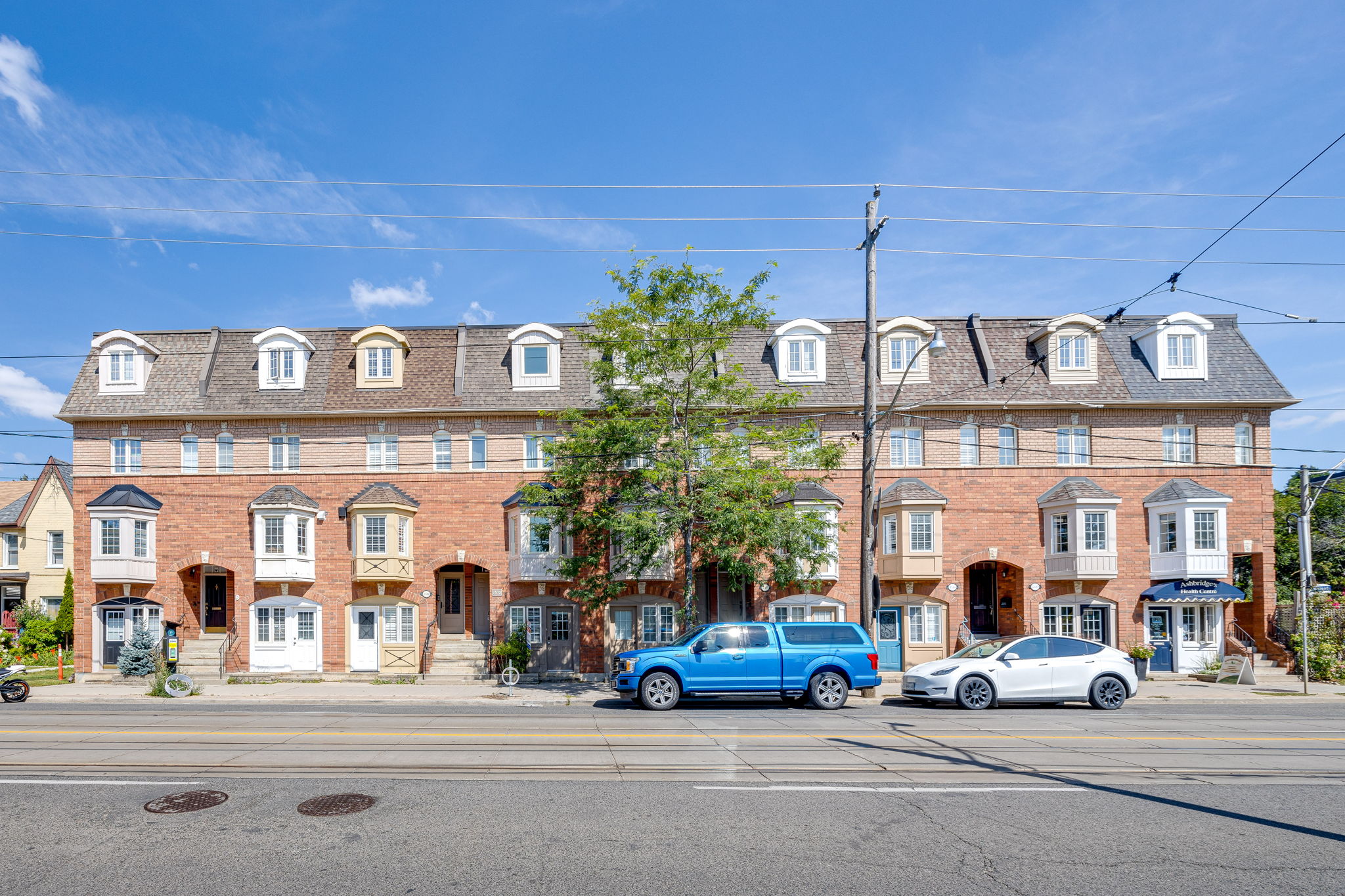 Toronto property showcase — delivered property photograph 3